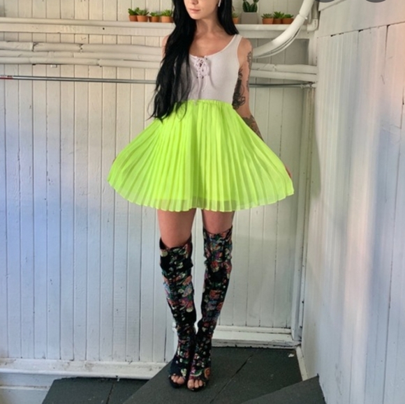 Sparkle & Fade Dresses & Skirts - ➕Sparkle & Fade➕ Mini Skirt Neon Yellow-Green